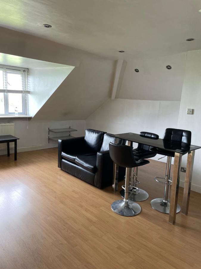 1 Bed Flat At Drum Street EDI Exterior foto